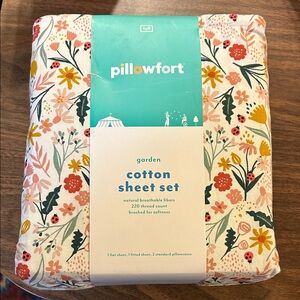 Pillowfort Floral Cotton Sheet Set - Pink, Green, Orange